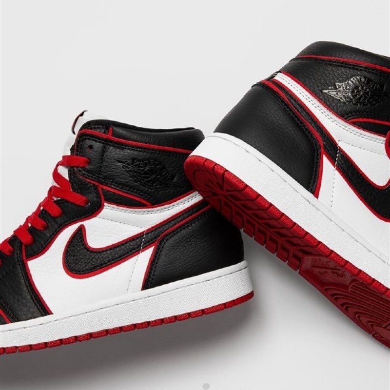 Air Jordan 1 High Bloodlines