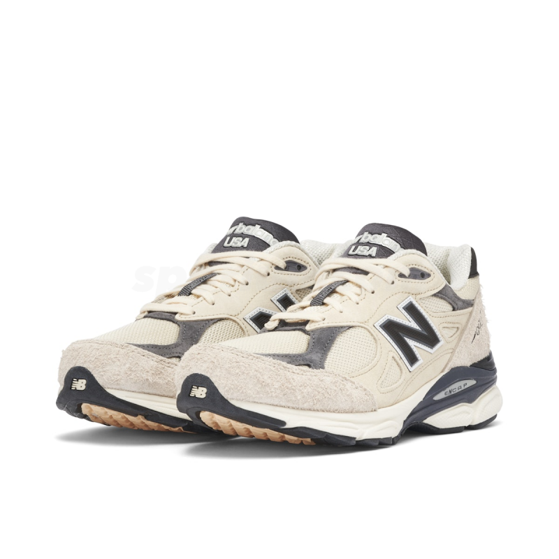 New Balance 990v3 Moonbeam