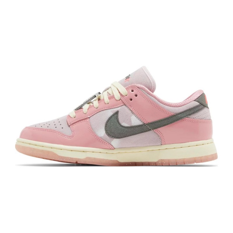 Dunk Low LX Barbie