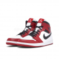 Air Jordan 1 Mid Chicago