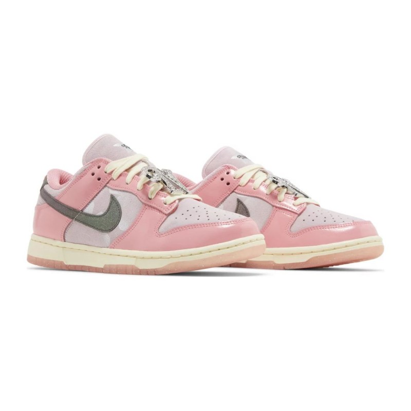 Dunk Low LX Barbie