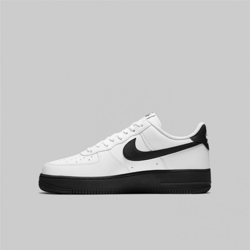 Air Force 1 Low White Black Sole