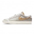 Blazer Low 77 Premium Light Bone