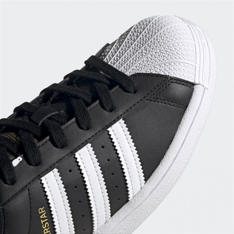 Superstar Core Black White