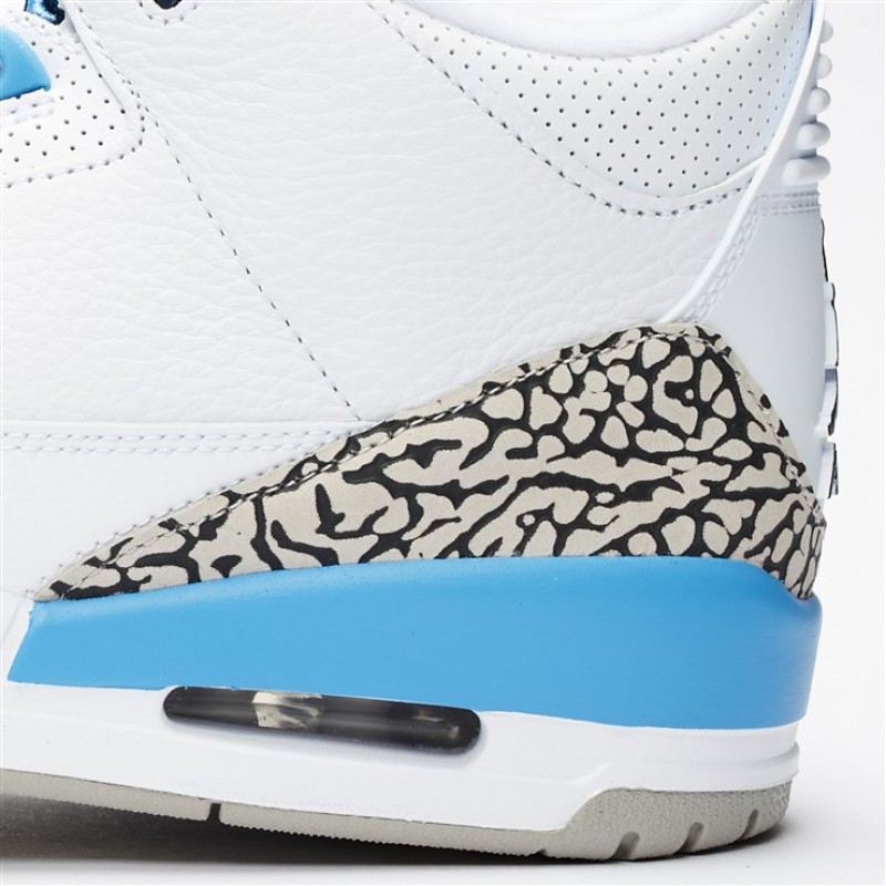 Air Jordan Retro 3 UNC