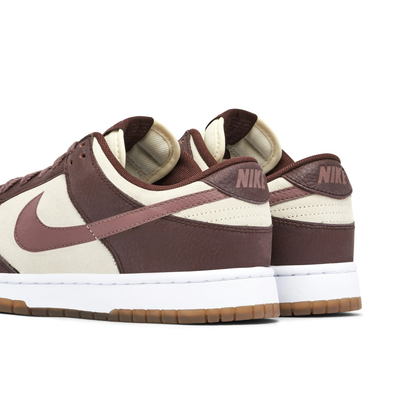 Dunk Low Plum Eclipse