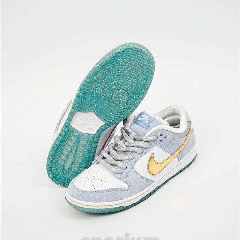Dunk Low SB Skateboard PS Holiday Special
