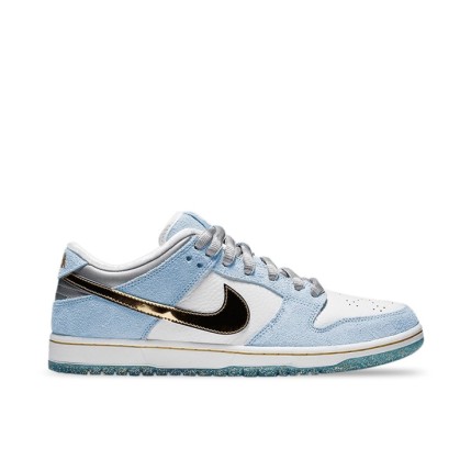 Dunk Low SB Skateboard PS Holiday Special