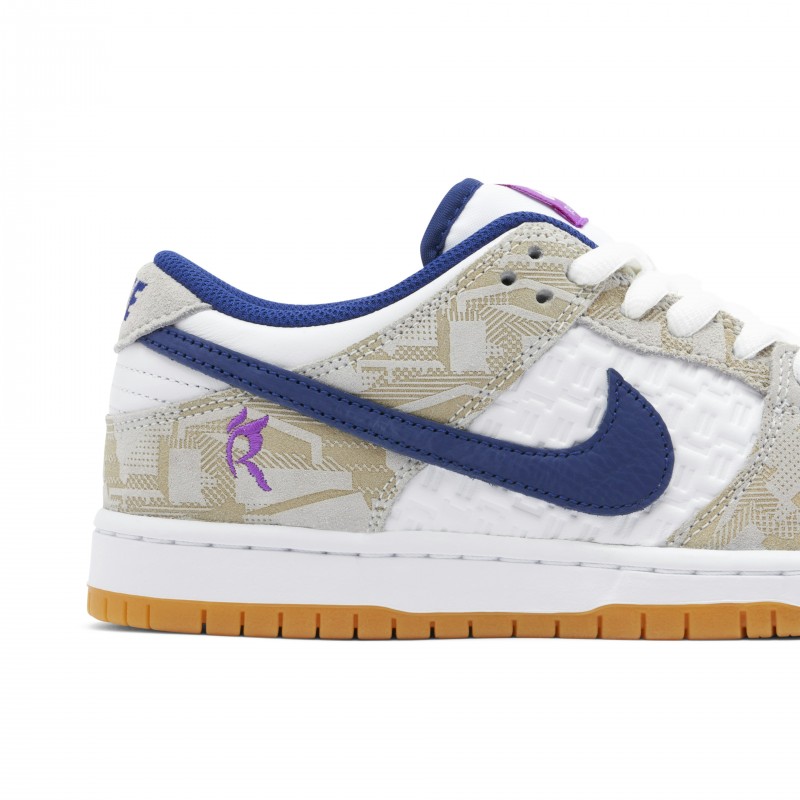 SB Dunk Low X Rayssa Leal