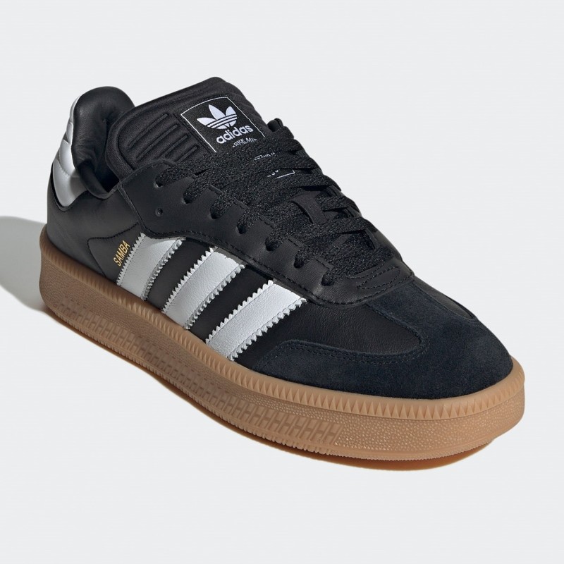 Samba XLG Black White Gum