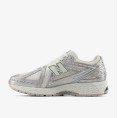 New Balance 1906R Silver Metallic Cream